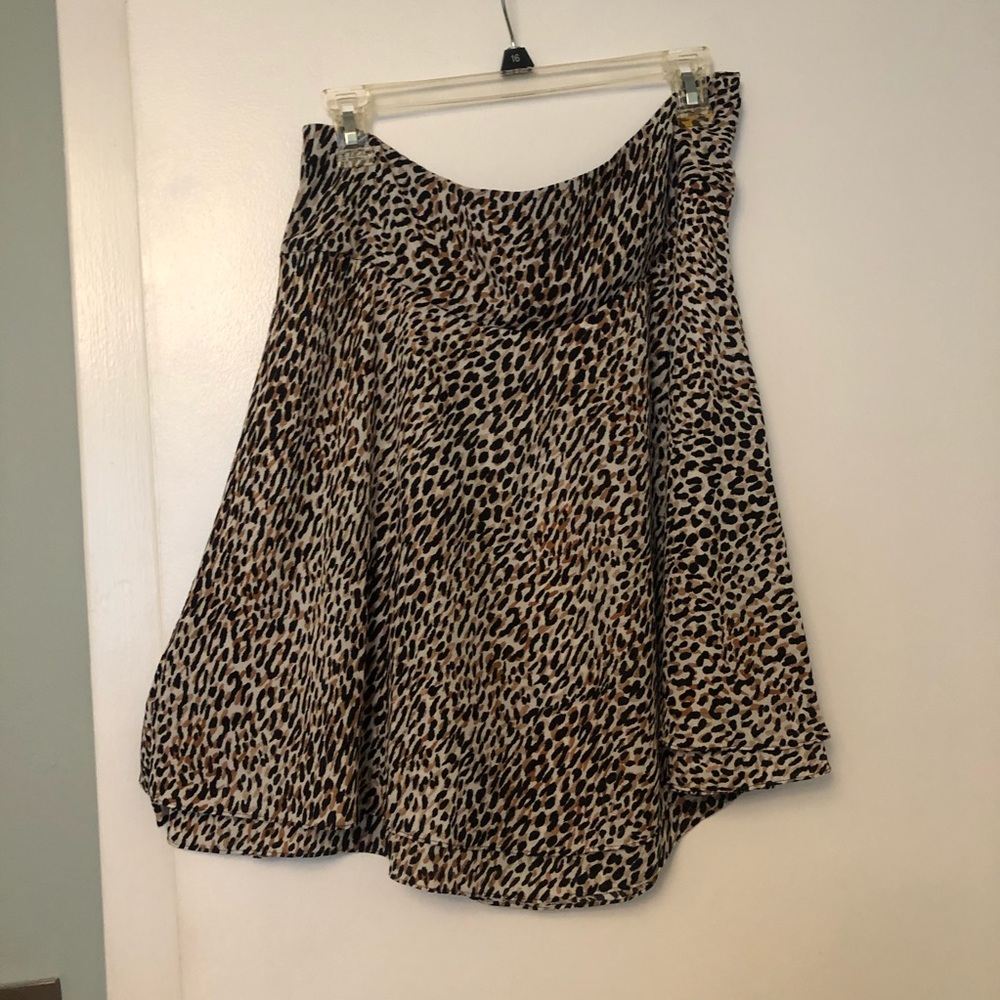 WHBM Leopard A-line skirt - Picture 4 of 7